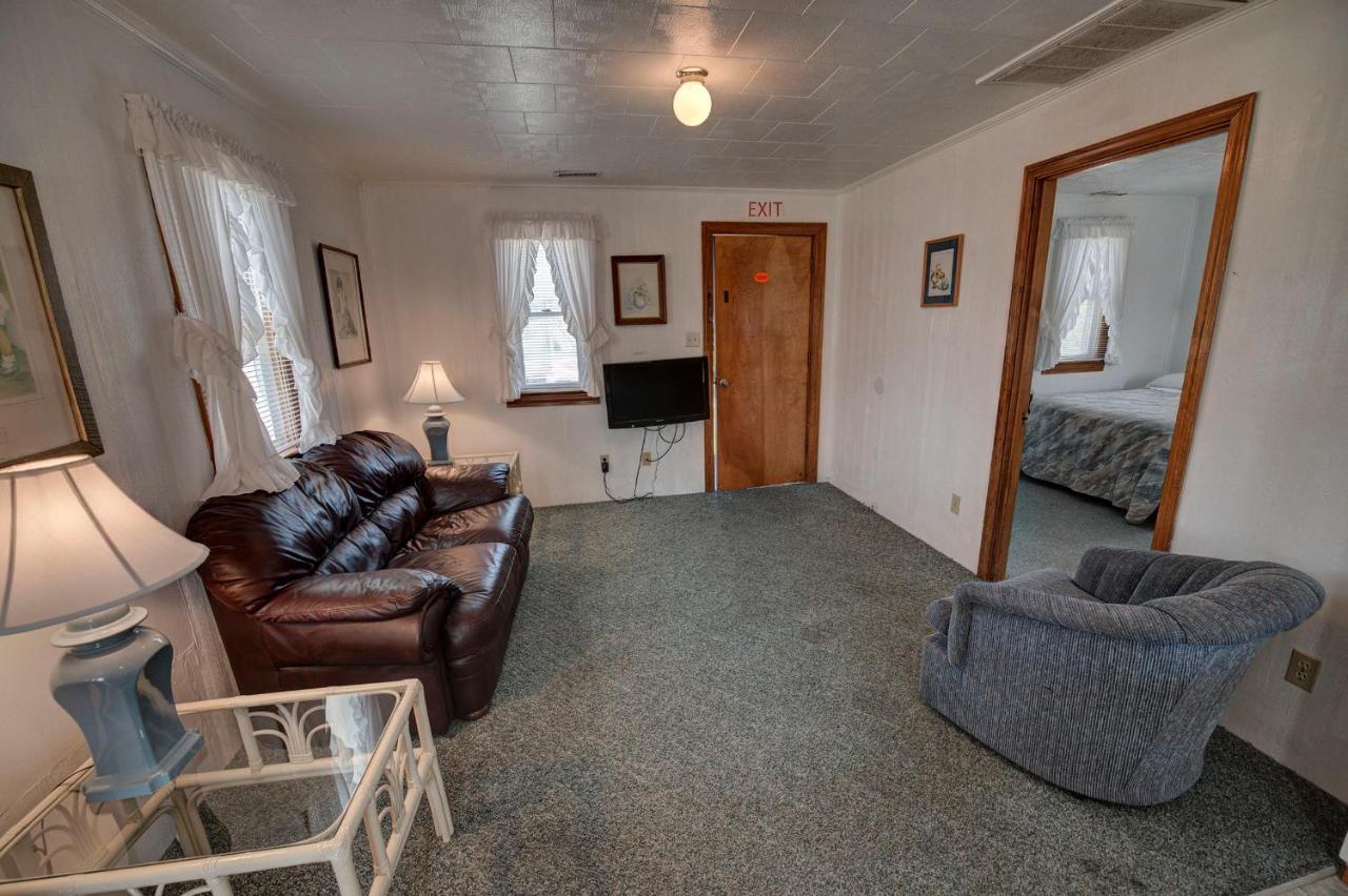 Outer Banks Motel - Village Accommodations บักซ์ตัน ภายนอก รูปภาพ